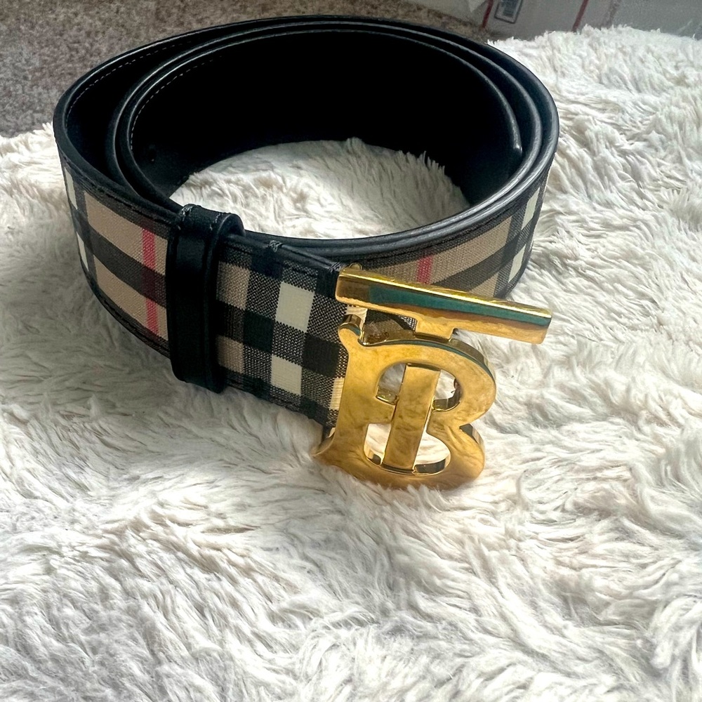 Burberry belt